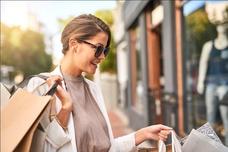 ShopperGal: Chic Finds & Daily Deals